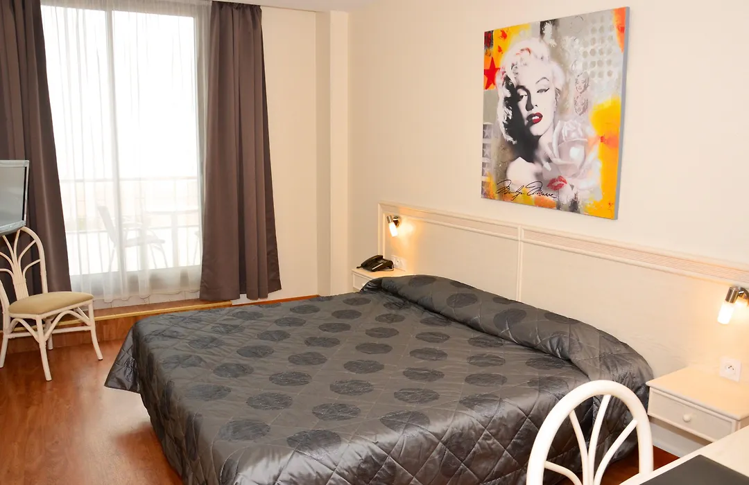 Hotel Mira-Mar-1